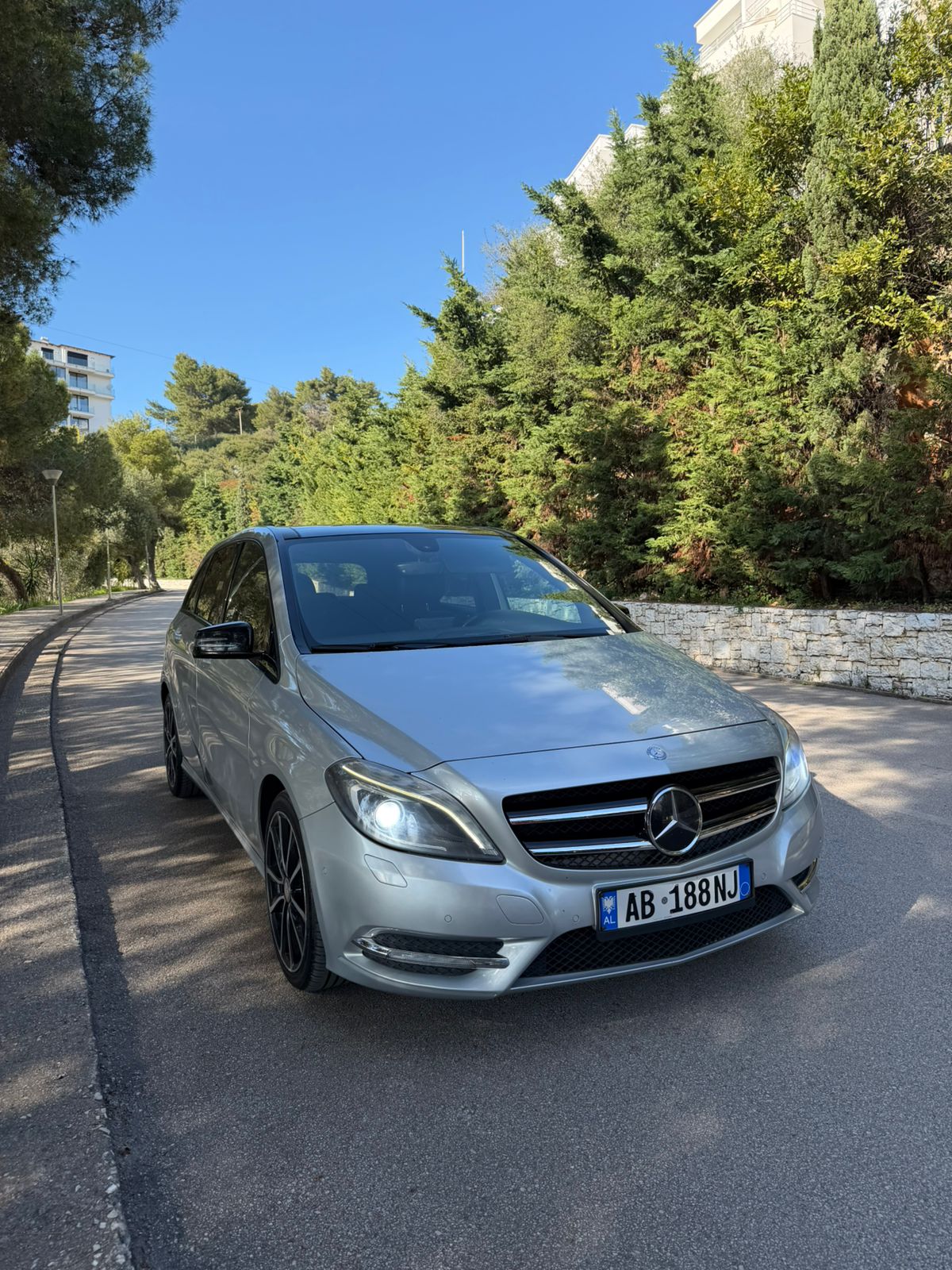 a253e92b-2bbc-4fa4-8abf-d2db88622c87.jpg
